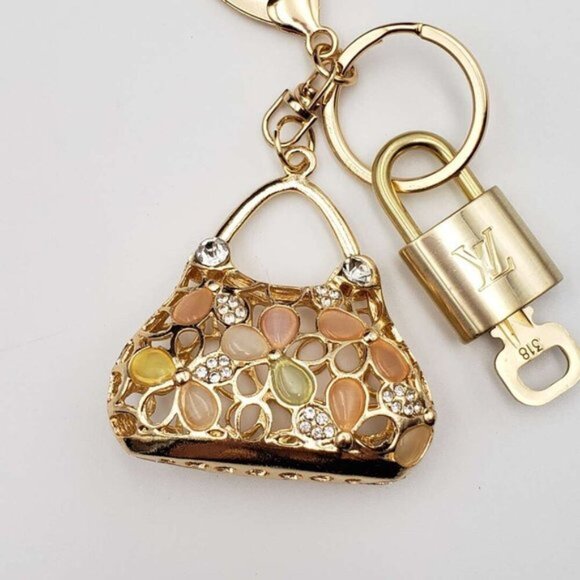 Authentic Louis Vuitton Lock & Key with unbranded Bagcharm, Keycharm, Keychain - Picture 3 of 7